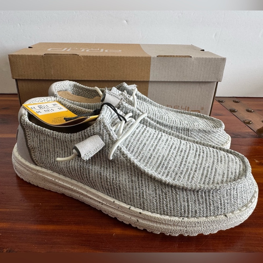 Hey Dude Wendy Stretch Cloud Gray Shoes Women’s 5 New in Box Lightweight Comfort